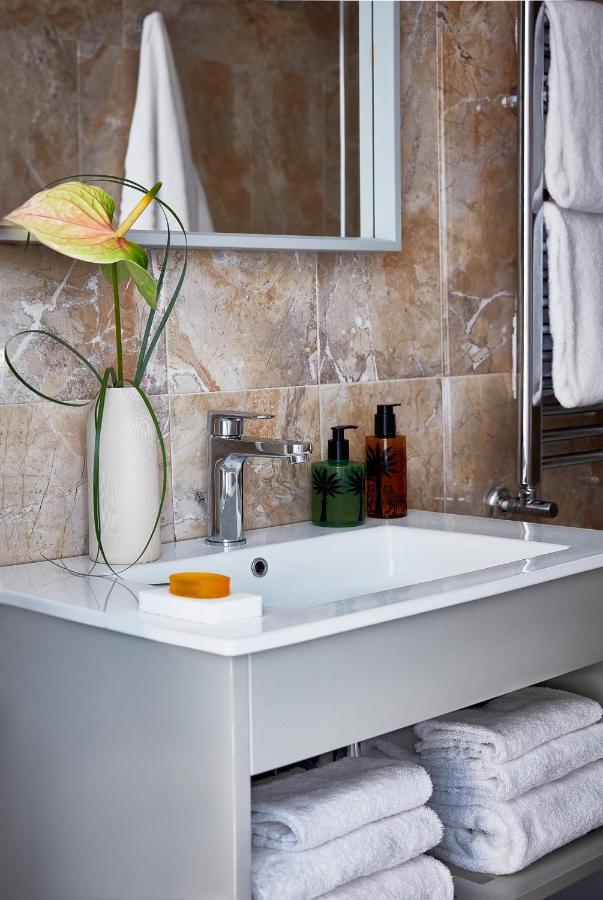 Hotel Vite - By Naman Hotellerie Rome Bagian luar foto