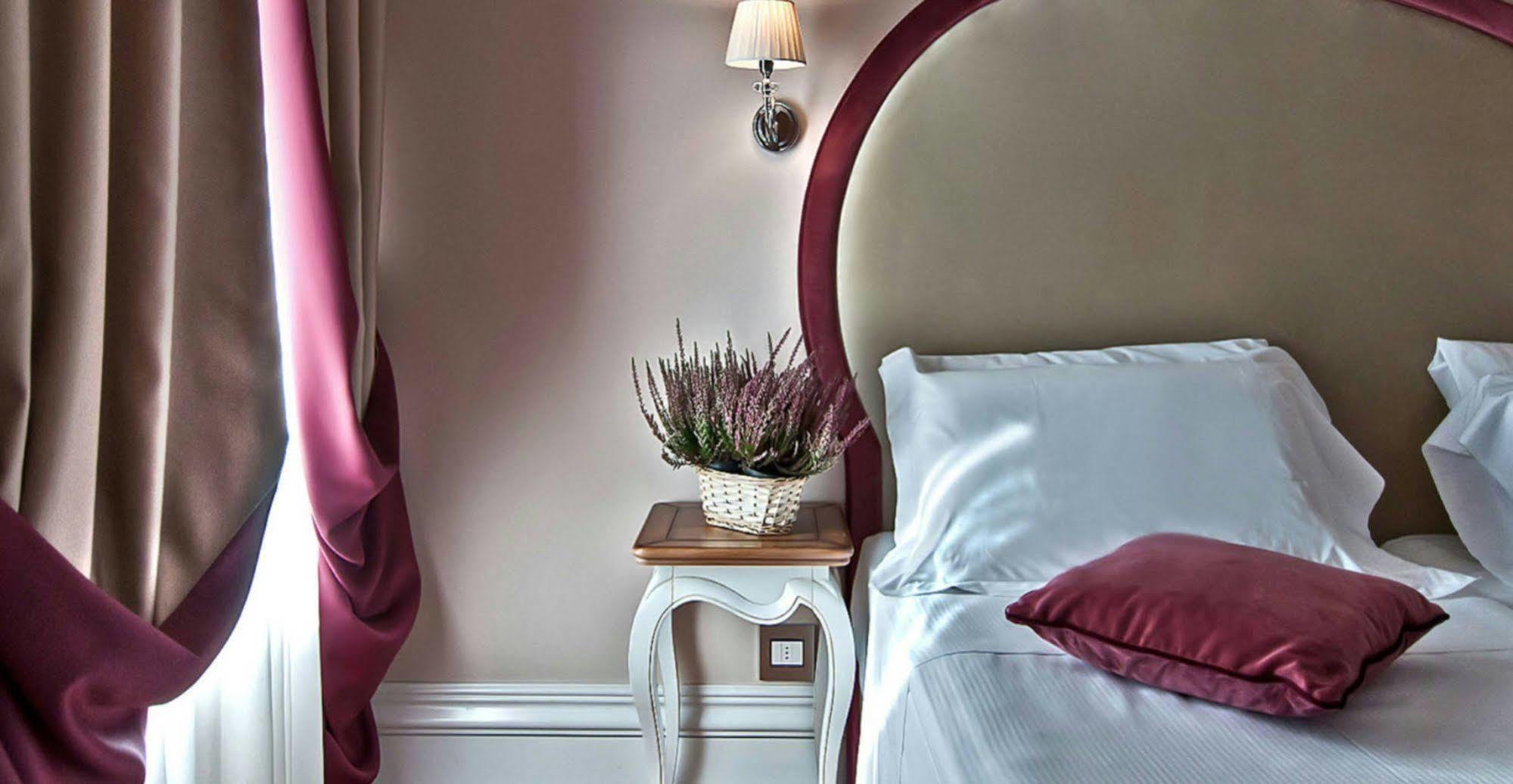 Hotel Vite - By Naman Hotellerie Rome Bagian luar foto