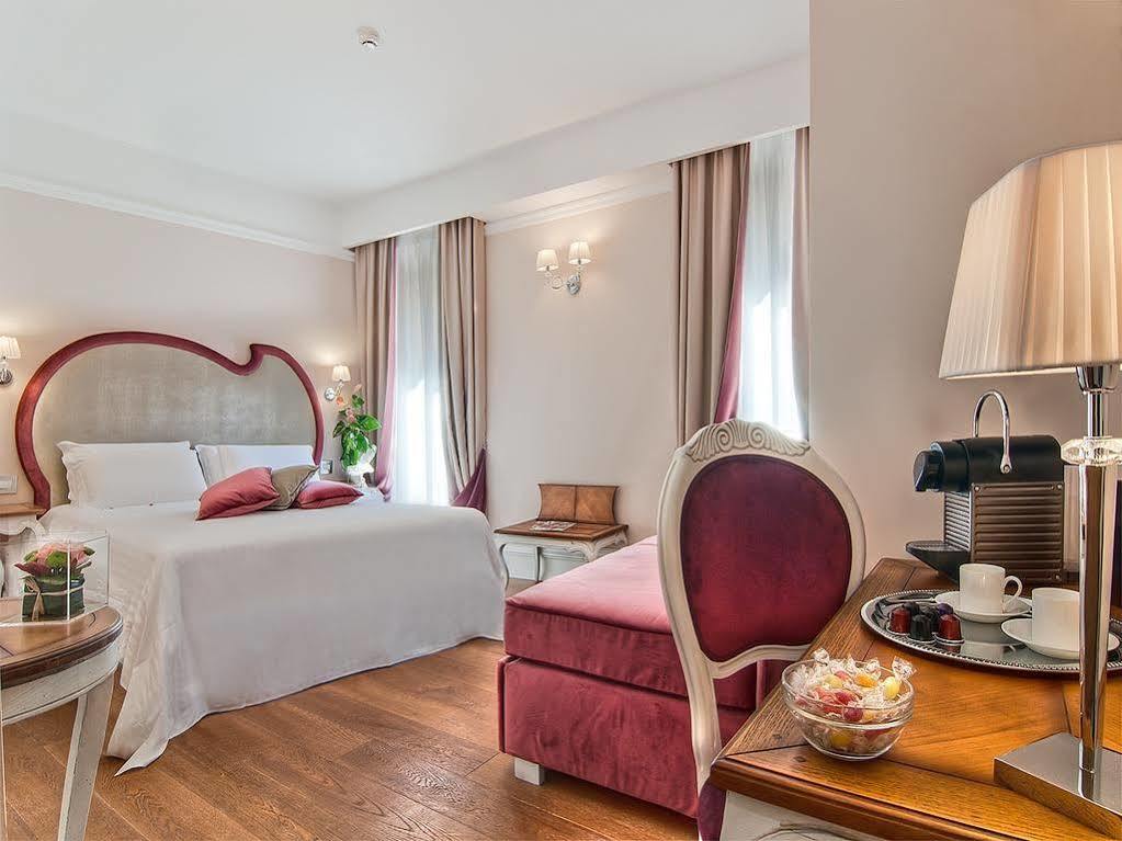 Hotel Vite - By Naman Hotellerie Rome Bagian luar foto