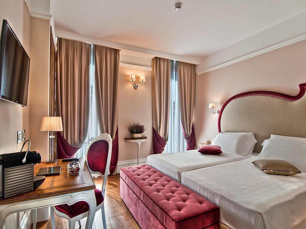 Hotel Vite - By Naman Hotellerie Rome Bagian luar foto